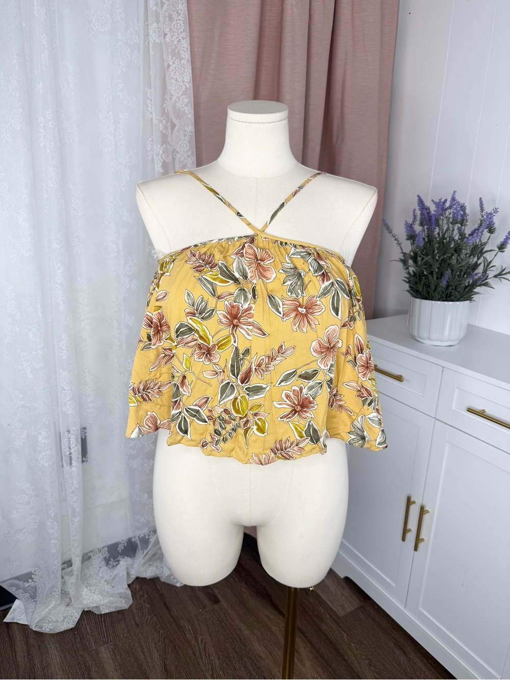 Saints and hearts Floral Yellow Cross-Strap Cropped Tank Top NWOT BIN#13